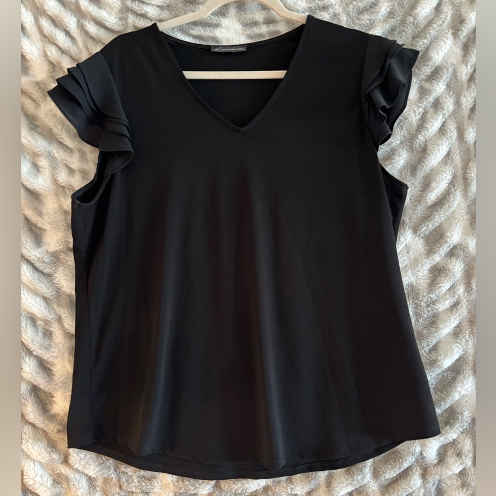 Adrianna Papell Black V-Neck Ruffle Sleeve Top